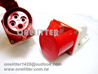 露出式插座3P+E 32A 380V 紅色(124)